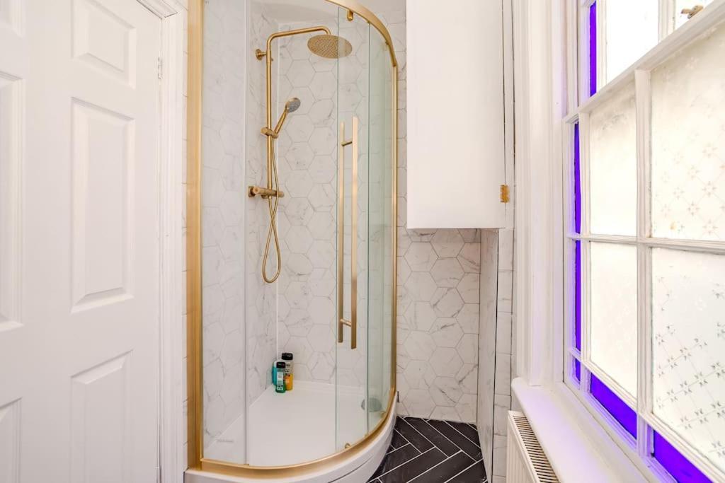 Beautiful Sea View I Spacious One Bed Room Flat I Sleep 4 Guests Bp2 Hove Exterior foto